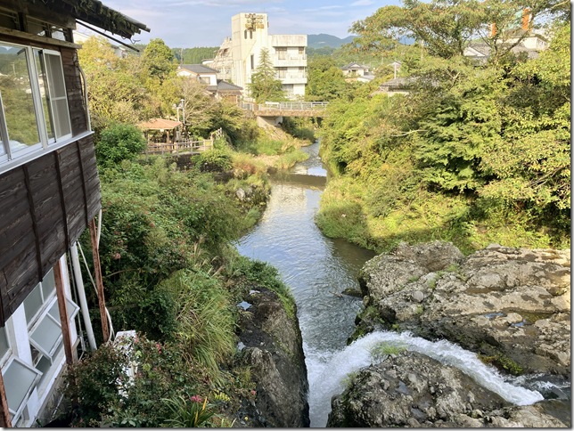 2025-10-04_15-54-32_341